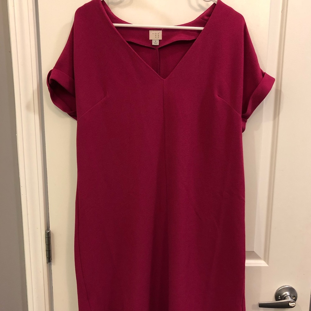 Beautiful deep fuscia v neck tunic dress